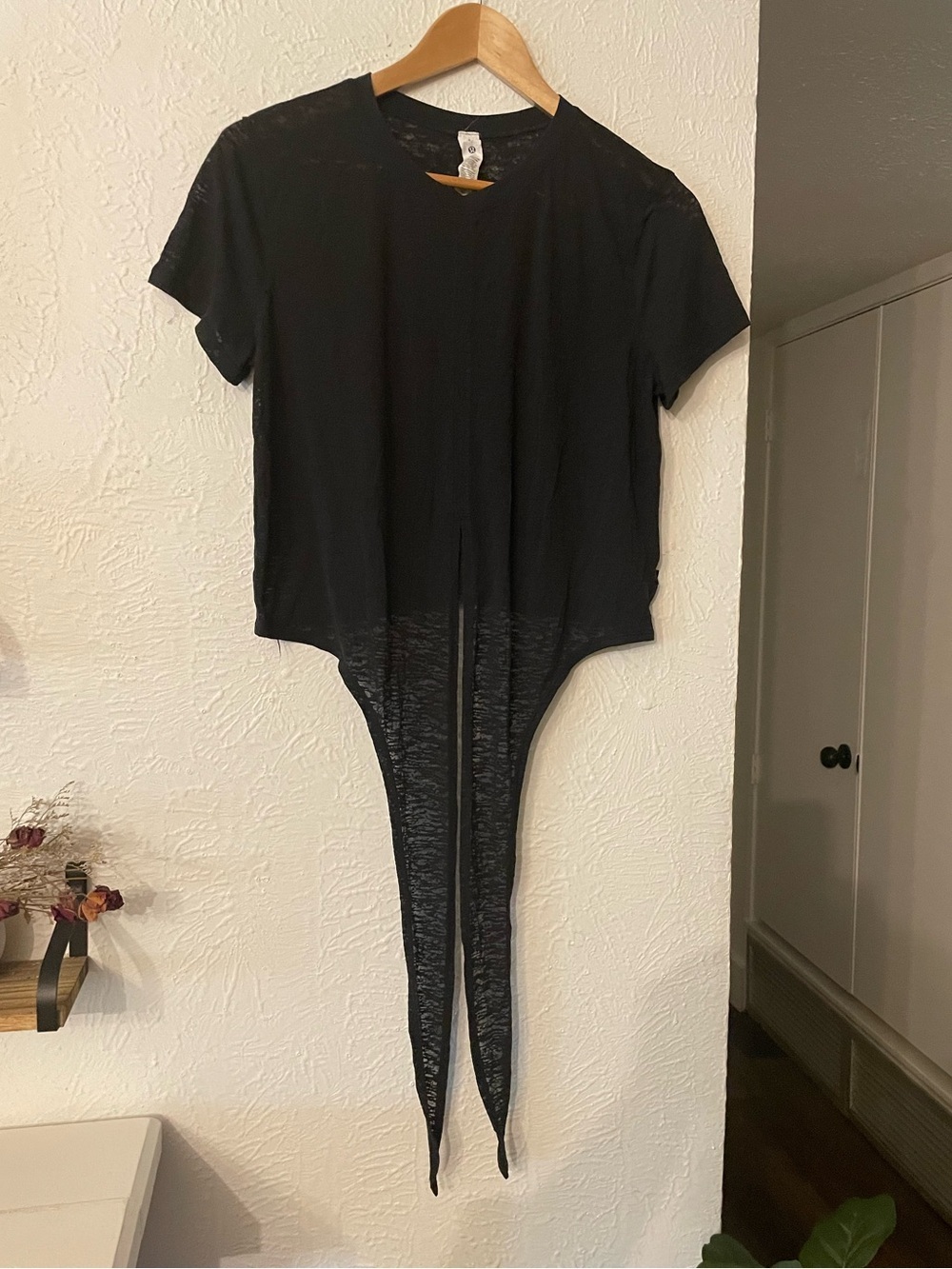 Lululemon Time to Restore Short Sleeve Shirt Size 6